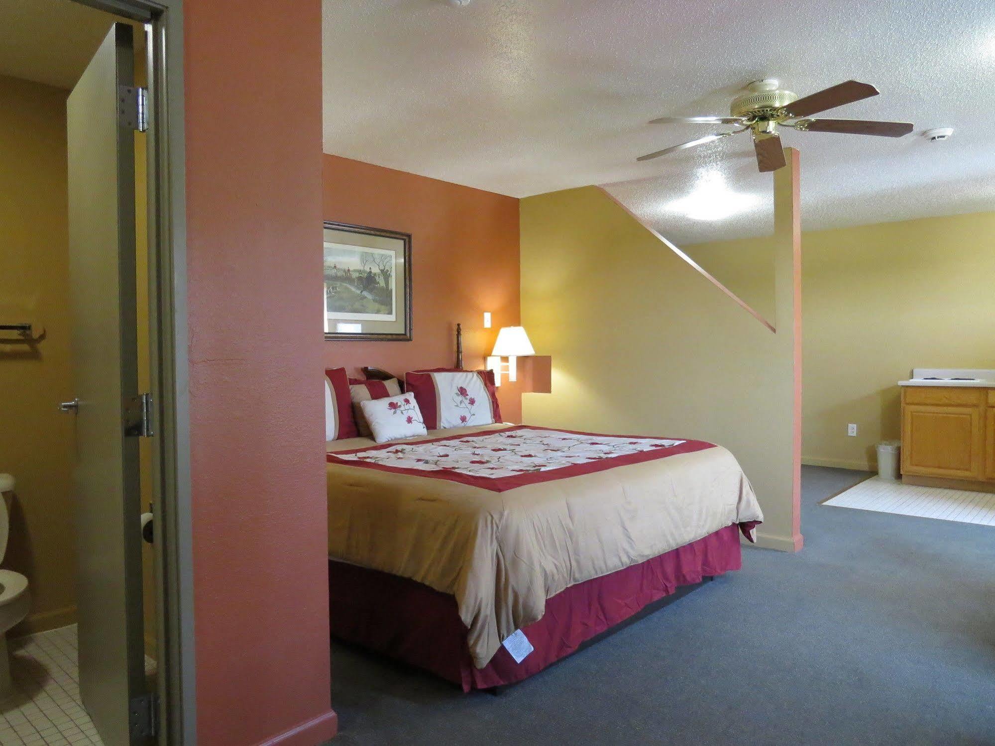 First Western Inn Caseyville Exterior photo