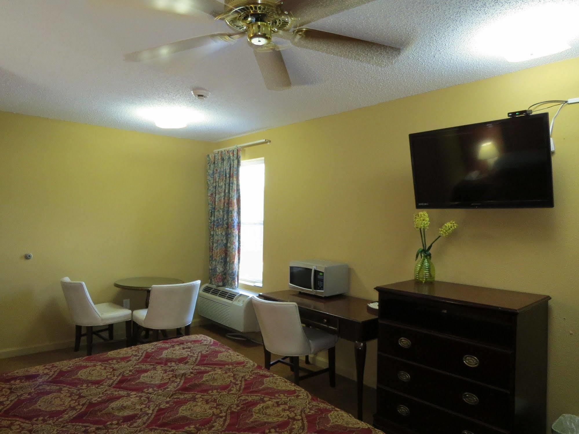 First Western Inn Caseyville Exterior photo